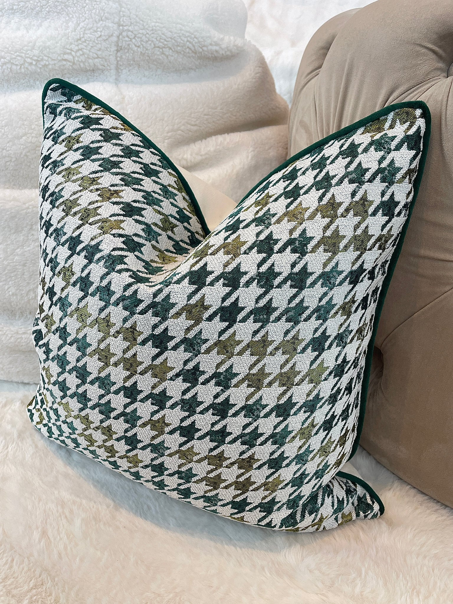 Houndstooth cushions outlet