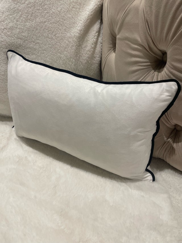 White boudoir on sale cushion